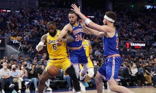 赛事服务-湖人状态回暖却遗憾输球 细节缺失令他们无缘胜利