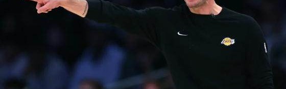 kaiyun体育-湖人防守极限反弹 雷迪克暴怒控场展现驾驭力