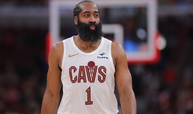 kaiyun体育-豪赌哈登让骑士已无路可退 若未达预期今夏将迎阵容&amp;管理层大换血