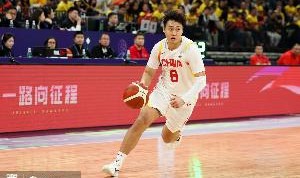 kaiyun体育-稳健！赵睿首节2投2中&amp;罚球2罚2中 得到6分1篮板