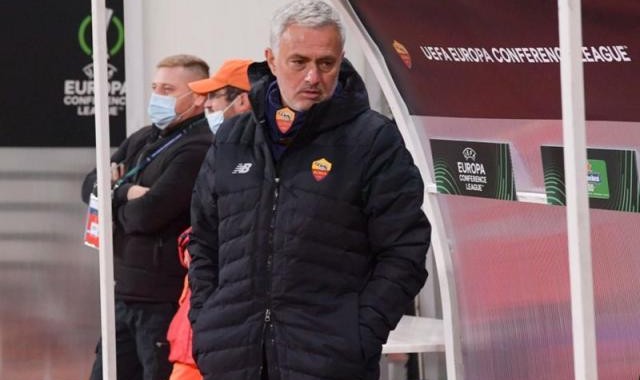 kaiyun体育-穆里尼奥：德比输给了小球队 20岁小将带来平衡