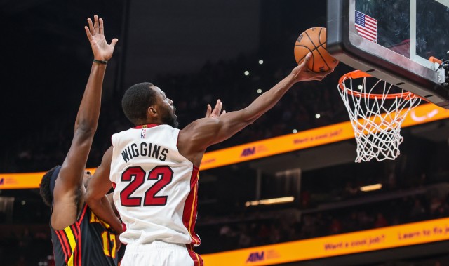 赛事服务-斯波：维金斯是最被低估的攻防一体球员之一 他能防&amp;但也是得分手