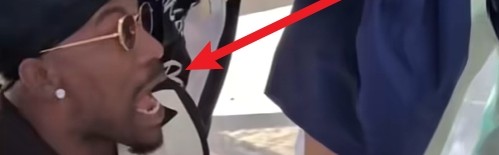 笑死😂巴特勒被魔术师变出的“小蛇”吓到瘫坐在地&amp;惊出表情包