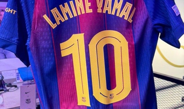 kaiyun体育-太火爆了！巴萨新球衣半天销量已打破队史单日球衣销售纪录